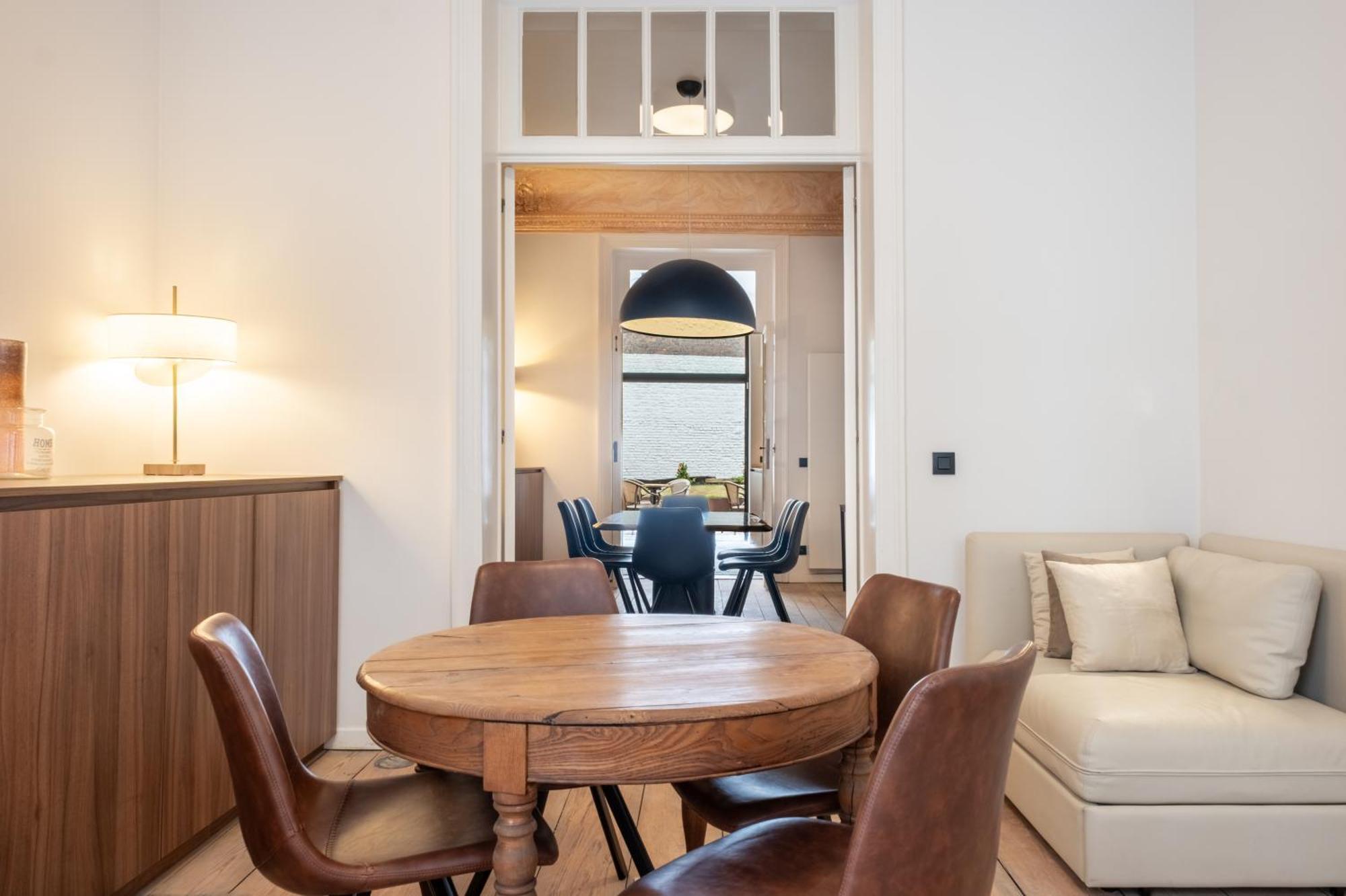 Beguinage - Central Brussels Garden Townhouse