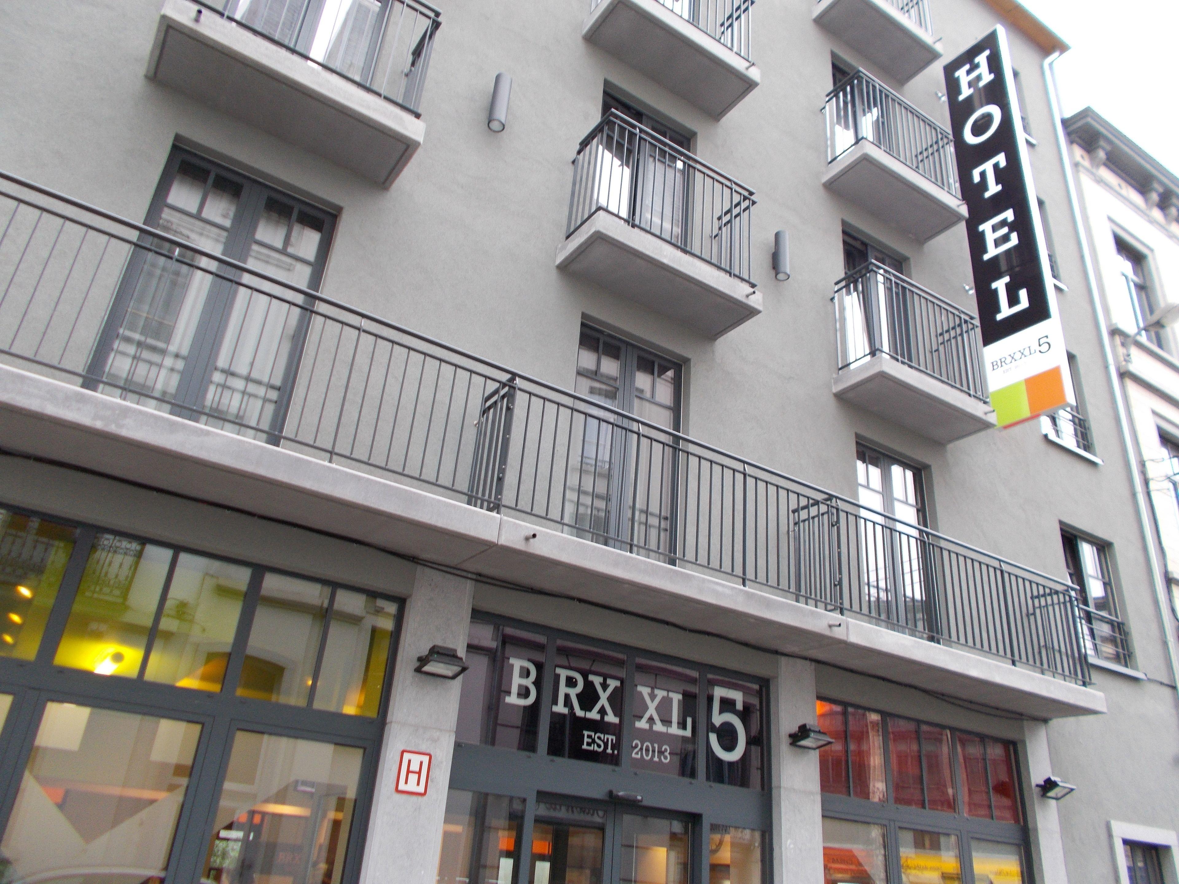 Brxxl 5 City Centre Hostel